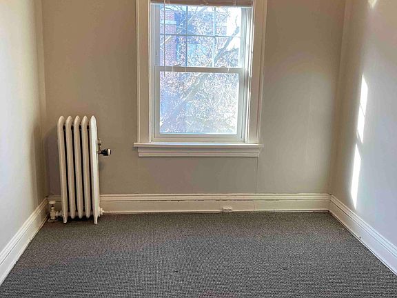 5th image of 1125 W 28th St #308