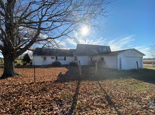 1382 County Road 1200, Lerna, IL 62440