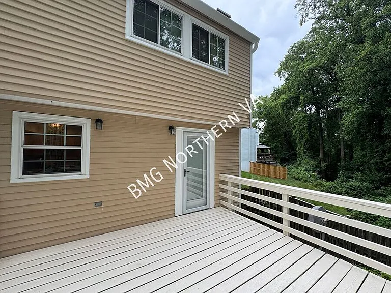 2816 Raymond Ct — Photo 29