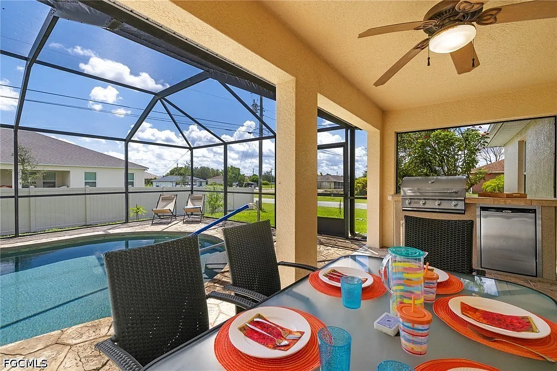 3 bed, 2.0 bath, 1416 sqft, $4,410 — Photo 1