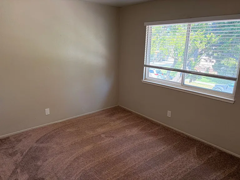 5635 Hoffman Ct — Photo 9