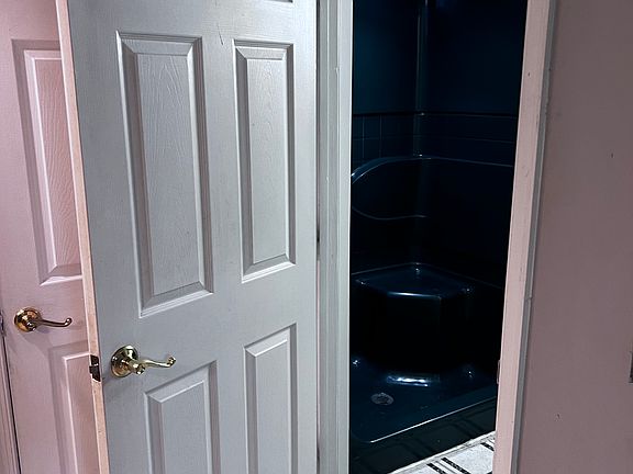 5th image of 223 S Union St APT 13
