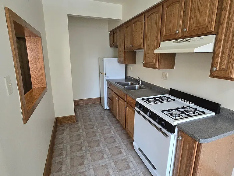 3554 N Prospect Ave #7 — Photo 5