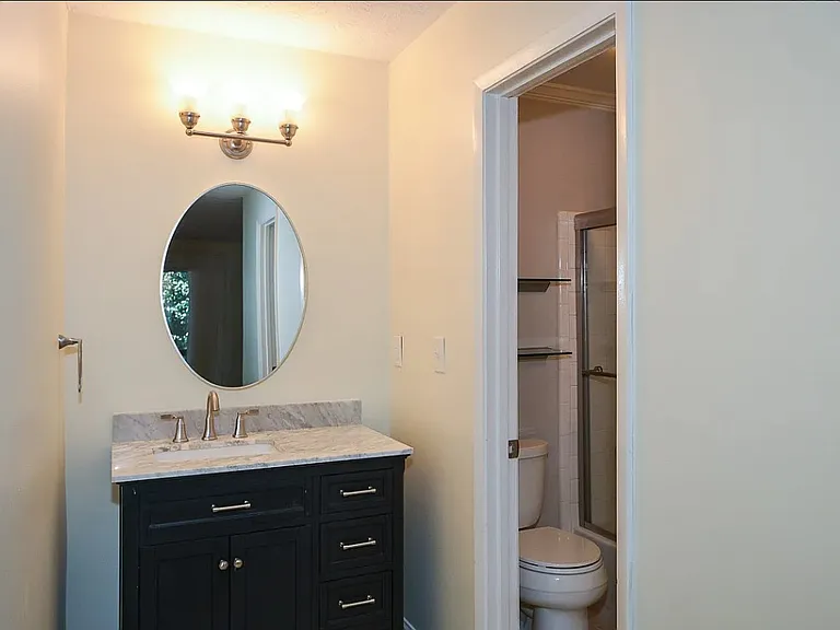 307 Park Ridge Cir #307 — Photo 8