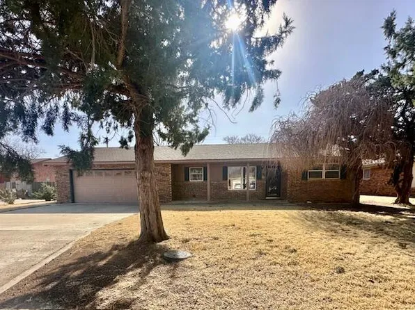 2905 W 21st St, Plainview, TX 79072