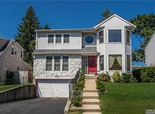 56 Shafter Ave, Albertson, NY 11507