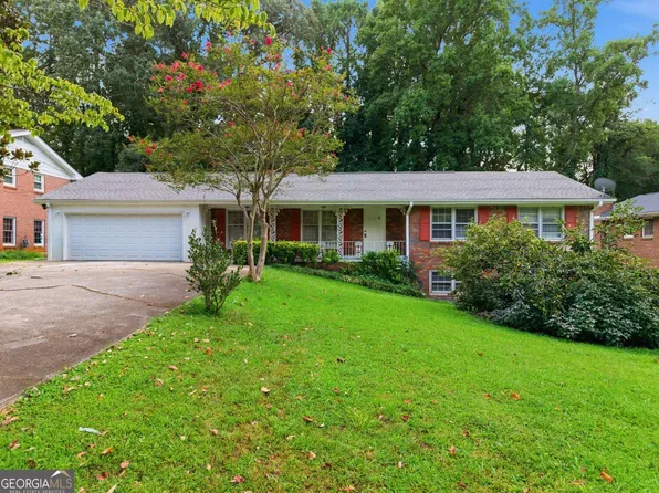 4367 Abingdon Dr, Stone Mountain, GA 30083