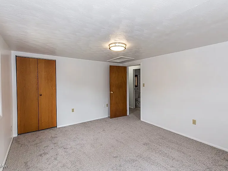 917 Clay St — Photo 15