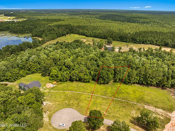 3rd image of Dogwood Cv Lot 7
