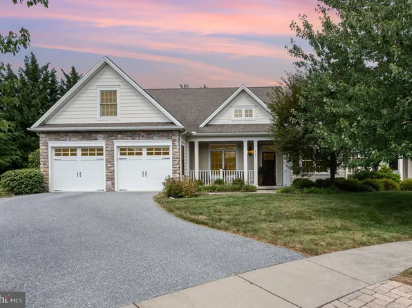 2121 Arbor Ct, Mechanicsburg, PA 17055