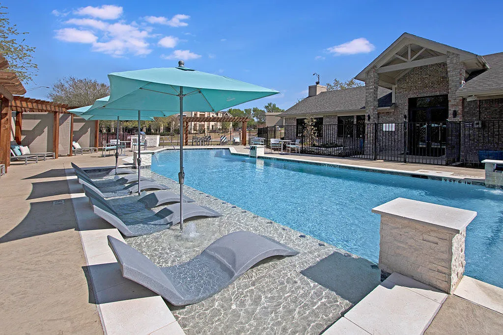 Arbors at Wolf Pen Creek Apartments — Photo 1