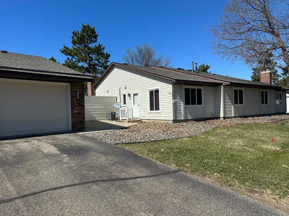 9208 Indian Blvd S, Cottage Grove, MN 55016