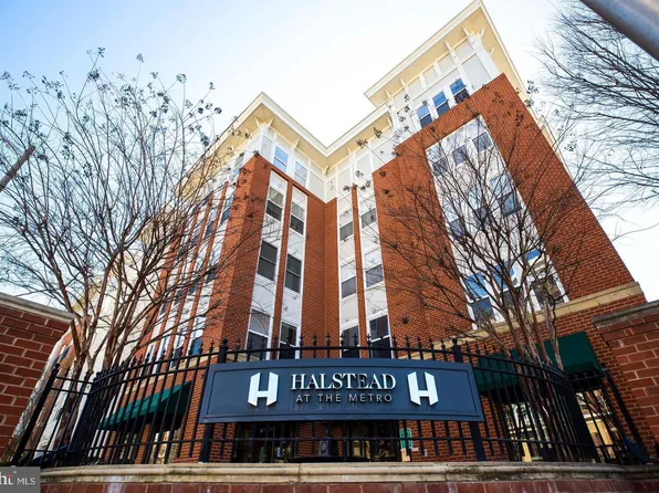 2655 Prosperity Ave APT 405, Fairfax, VA 22031