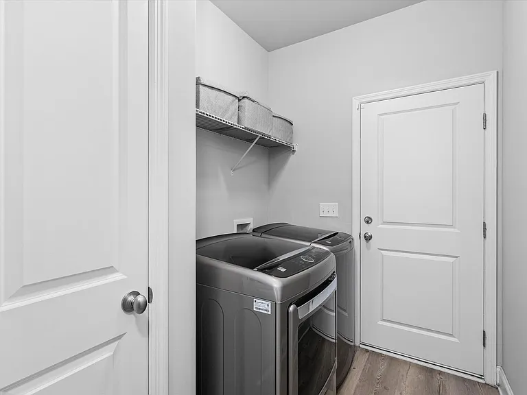 1922 Preservation Cir — Photo 30
