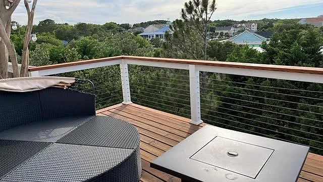 1 of the 2 decks