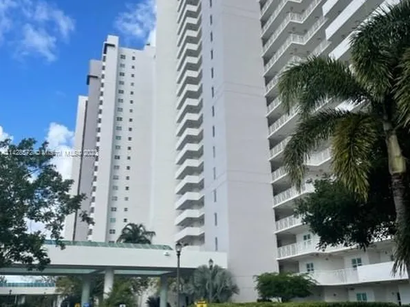 14951 Royal Oaks Ln APT 2207, North Miami, FL 33181