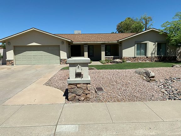 2nd image of 2902 E Vista Dr