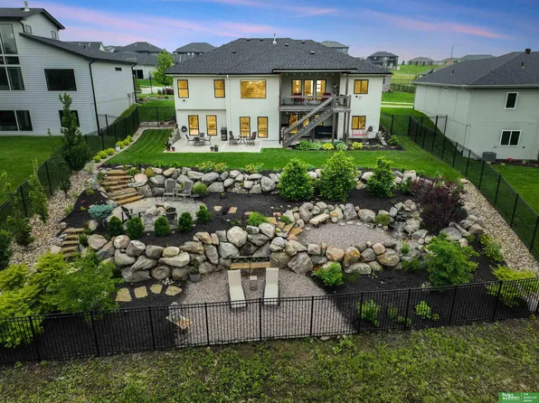 7705 N 167th St, Bennington, NE 68007