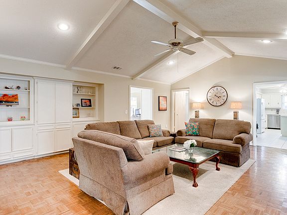 5th image of 9333 Faircrest Dr