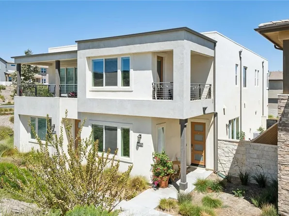 27262 Narrowleaf Willow Ln, Valencia, CA 91381