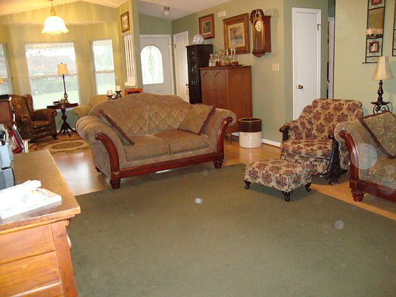 4th image of 2594 Grenepark Pl