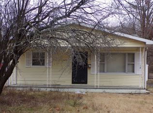 1078 Lakeview Dr, Scottsburg, IN 47170