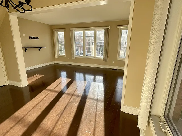 47 Millennium Dr — Photo 6