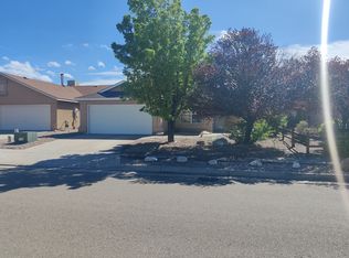 420 Sawtooth St SE, Albuquerque, NM 87123