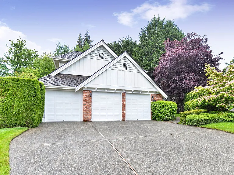 3360 212th Ct SE — Photo 2