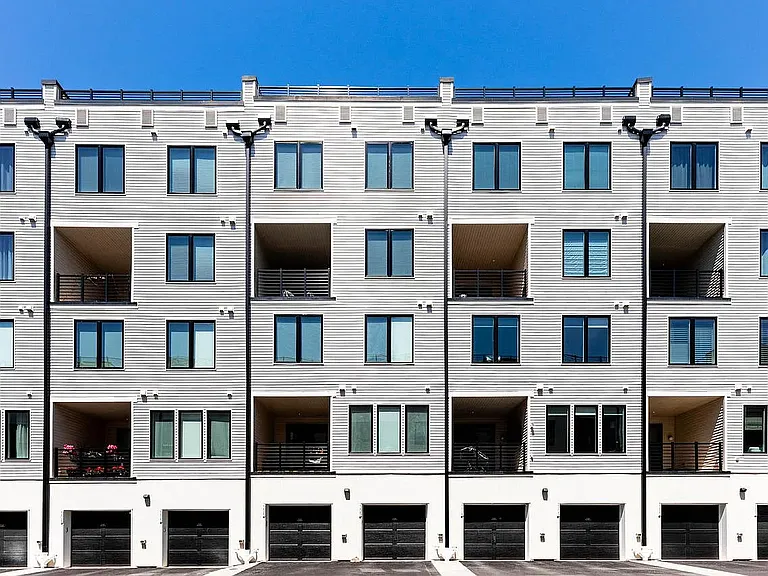 305 Manion Aly — Photo 2