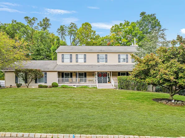 29 John F Kennedy Drive, Stony Point, NY 10980