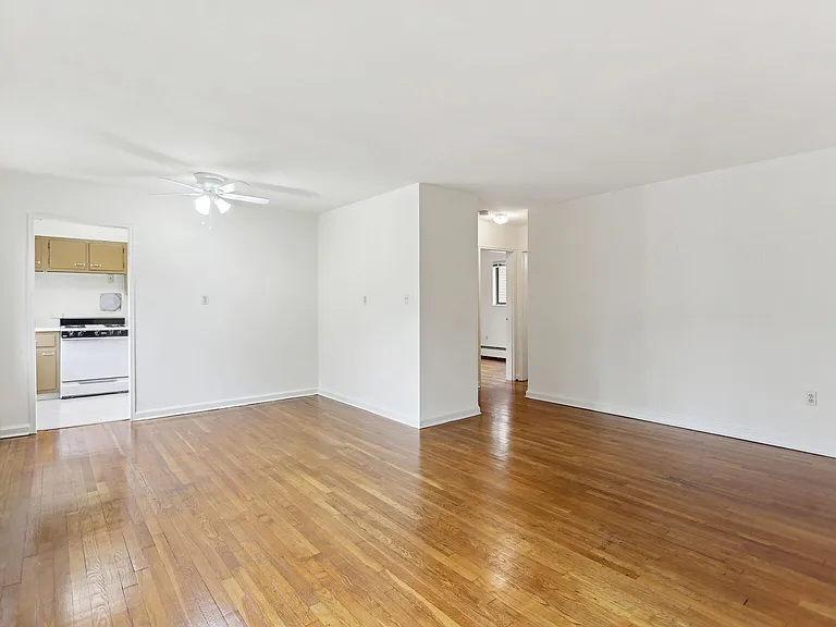 8212 Flower Ave — Photo 9