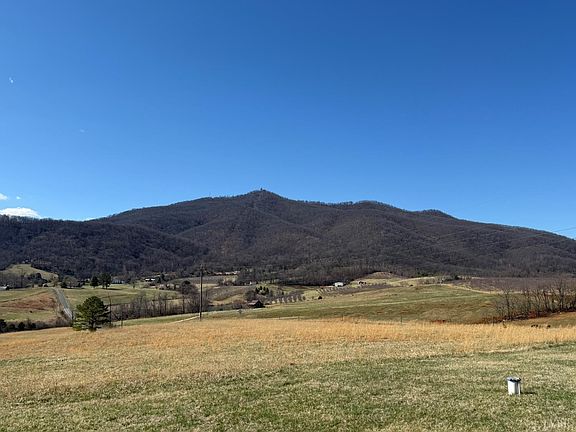 4th image of 1431 High Peak Rd