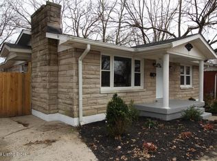 8461 Robbins Rd, Louisville, KY 40258