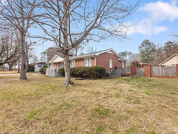 4th image of 1203 Alcott Rd