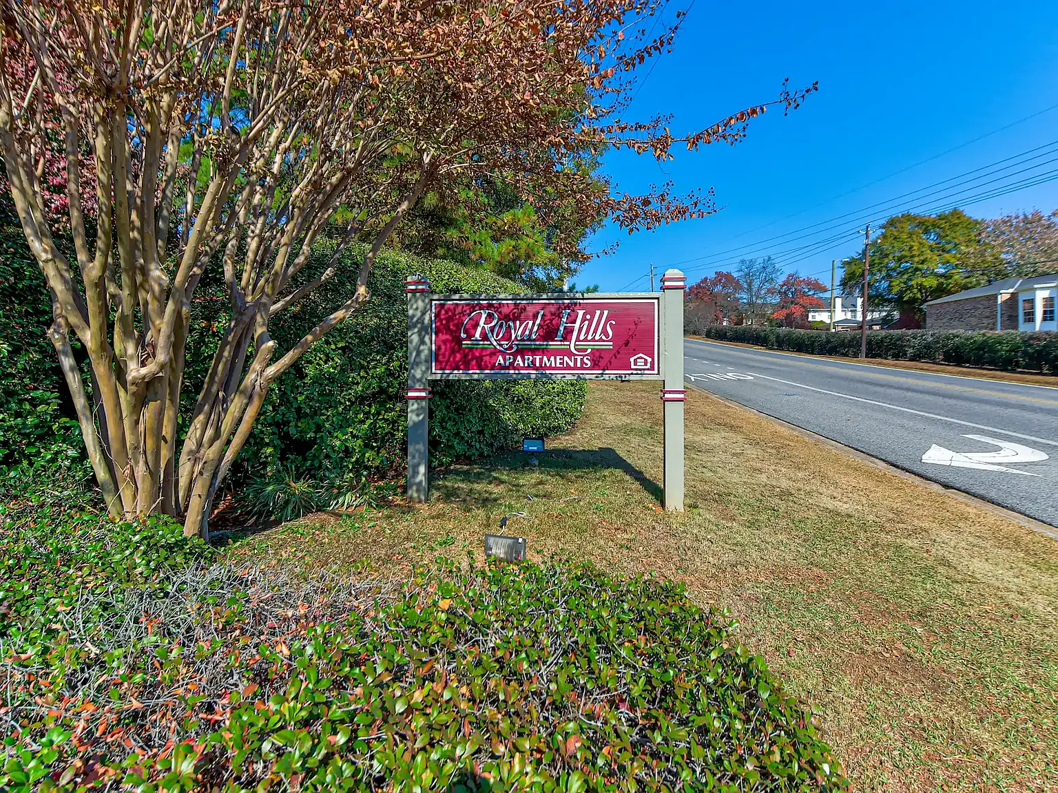 Royal Hills — Photo 1