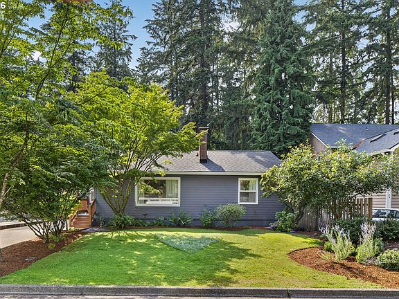 3rd image of 17521 Hill Way