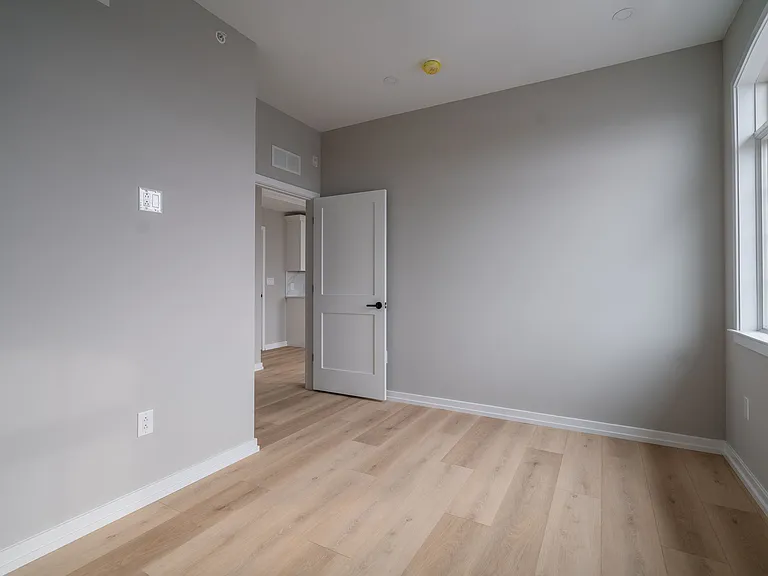 2401 Washington Ave — Photo 39