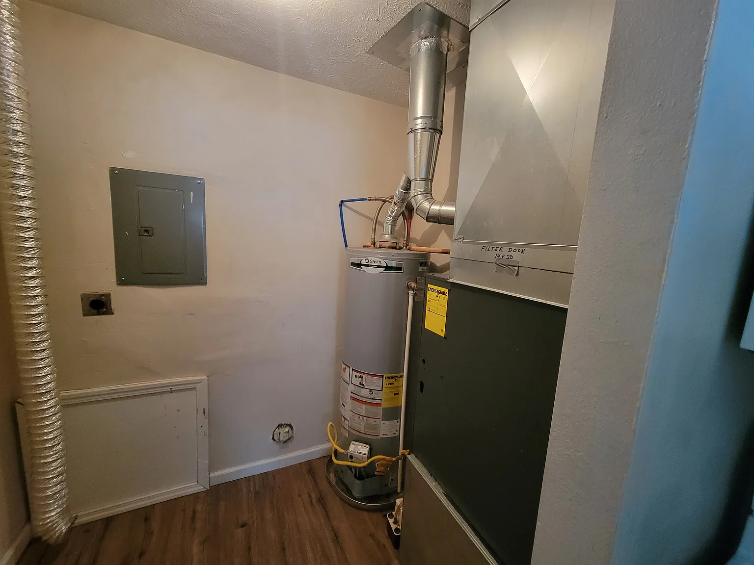 1 bed, 600 sqft, $800 — Photo 3