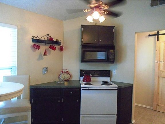 3rd image of 2745 Langstaff Dr