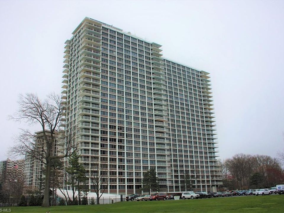 1st image of 12700 Lake Ave APT 1111