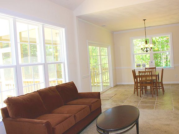 5th image of 5044 Riverfront Dr