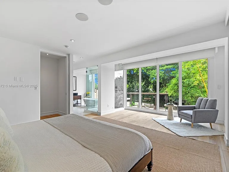 575 Bay Point Rd — Photo 12