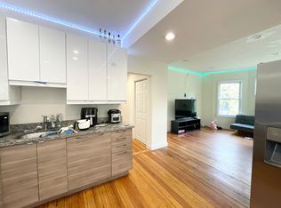 112 Hillside St #3L, Roxbury Crossing, MA 02120