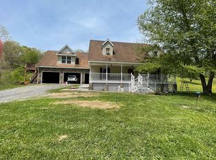 2257 Upper Copper Creek Rd, Castlewood, VA 24224