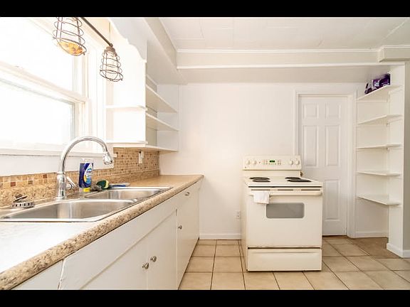 3rd image of 226 Ontario St #226