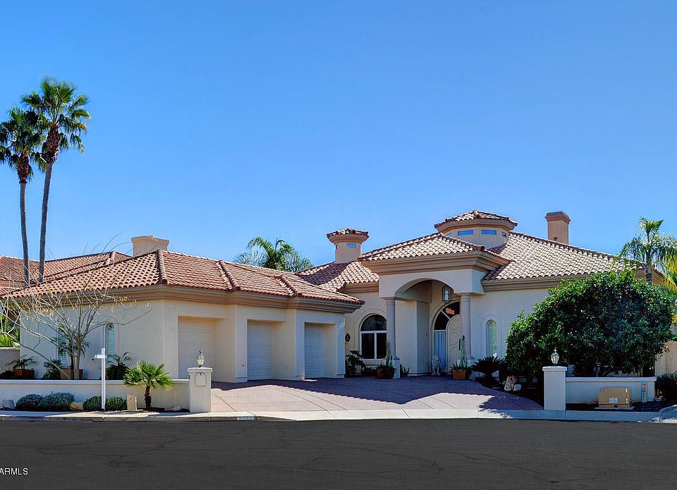 1st image of 9949 E Bayview Dr