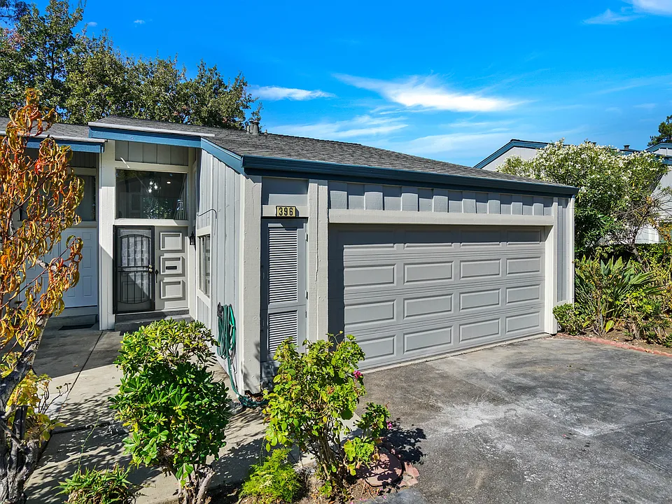 396 Holiday Hills Dr