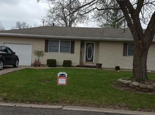 413 Clarida Dr, Centralia, IL