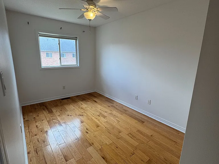 103 Cadillac Cres — Photo 12